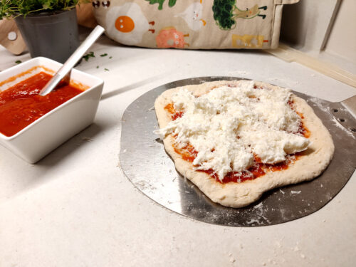 Enkel pizzadeg med jäsning 2 timmar